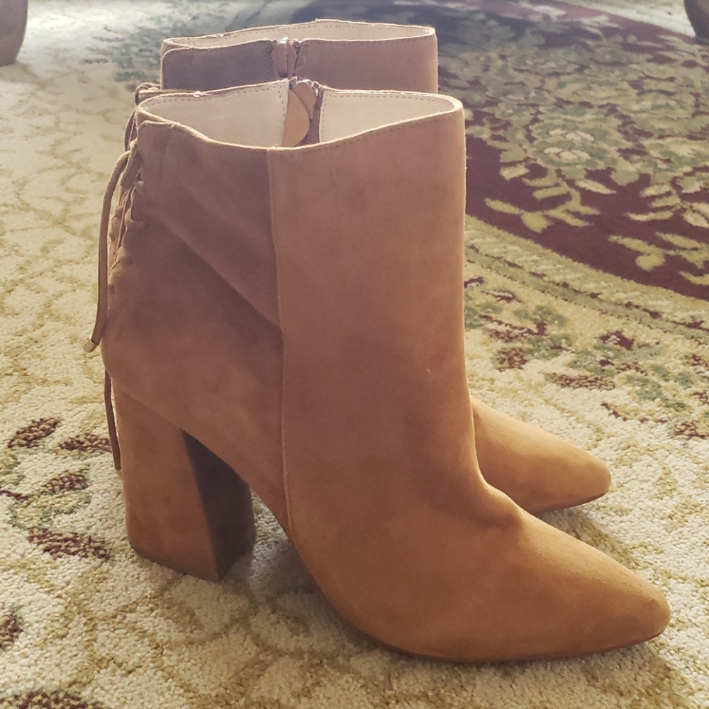 NWOT Kristin Cavallari by Chinese Laundry Booties